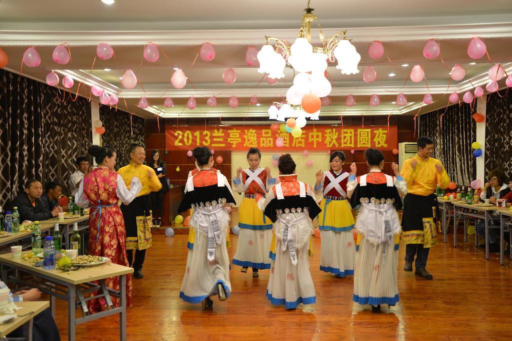 Lanting Yipin Hotel Shangri-La Extérieur photo