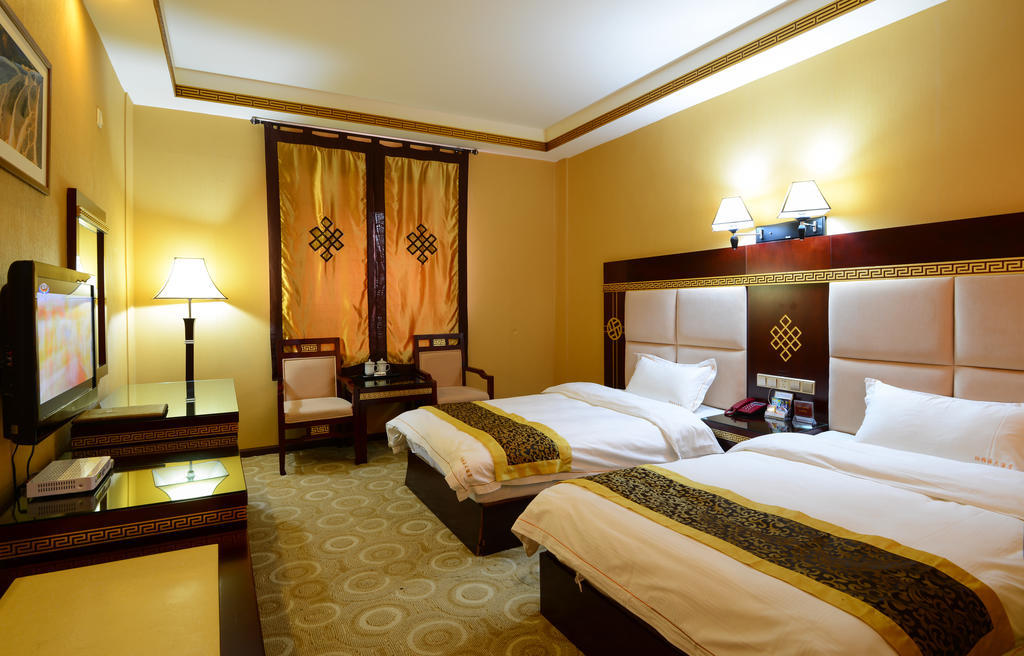 Lanting Yipin Hotel Shangri-La Chambre photo