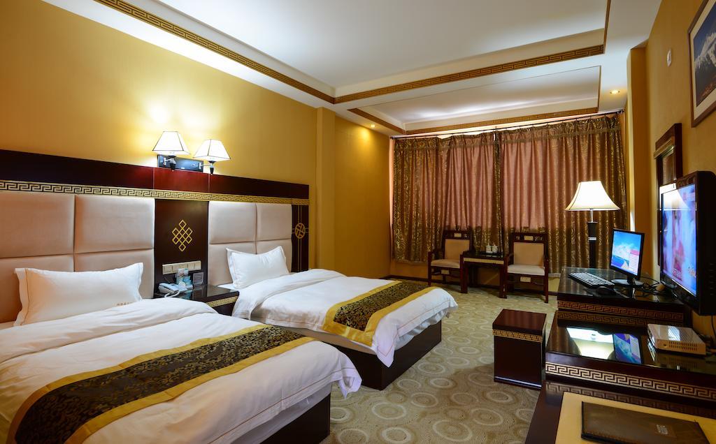Lanting Yipin Hotel Shangri-La Chambre photo
