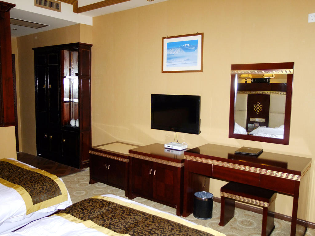 Lanting Yipin Hotel Shangri-La Chambre photo