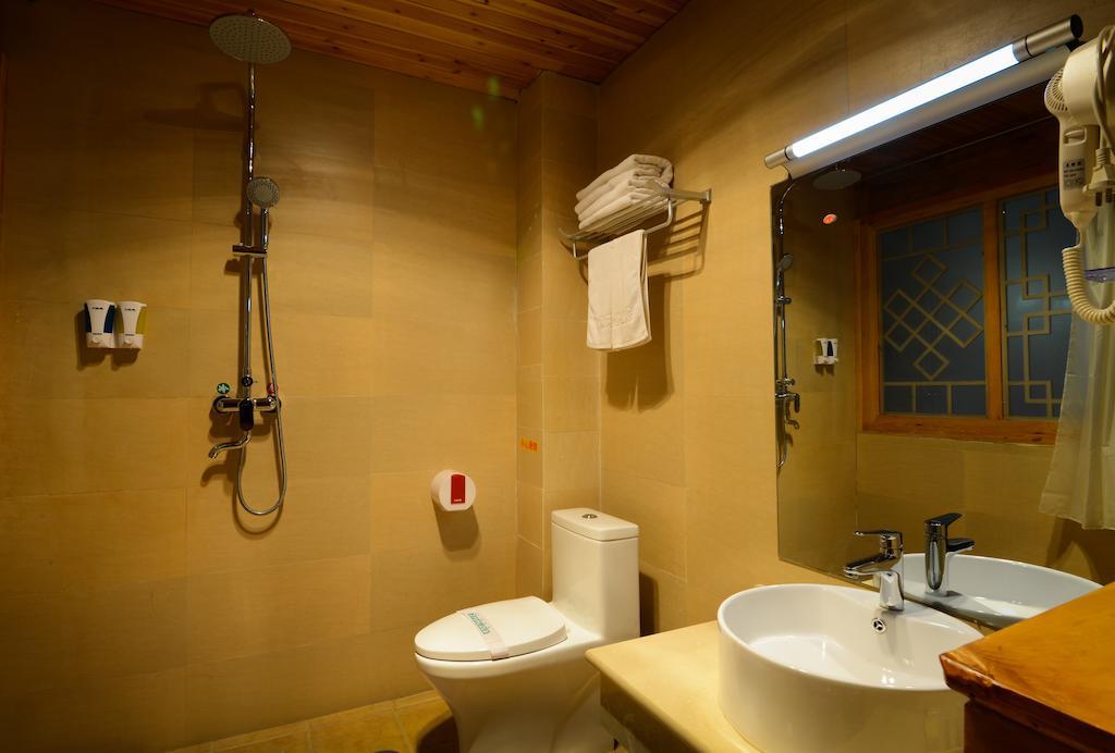 Lanting Yipin Hotel Shangri-La Chambre photo