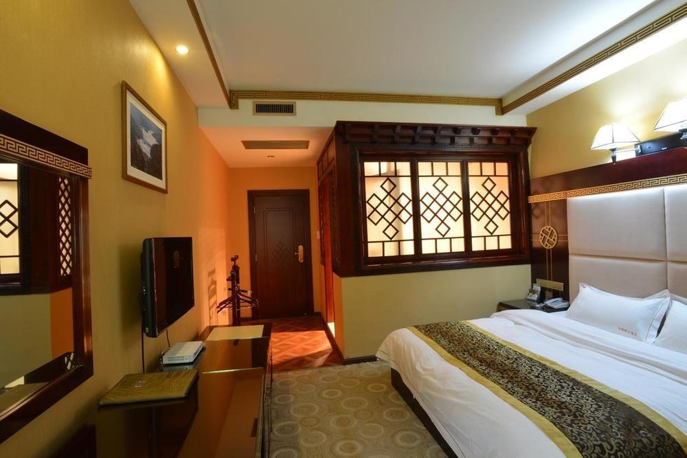Lanting Yipin Hotel Shangri-La Extérieur photo