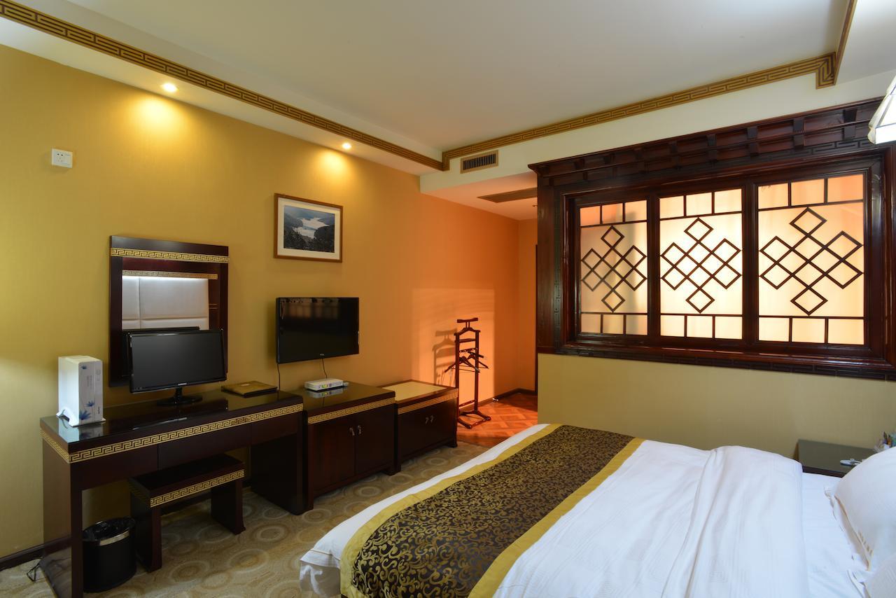 Lanting Yipin Hotel Shangri-La Chambre photo